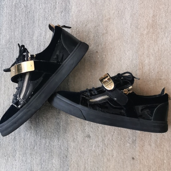 Giuseppe Zanotti 43.5 Italy - Picture 2 of 6